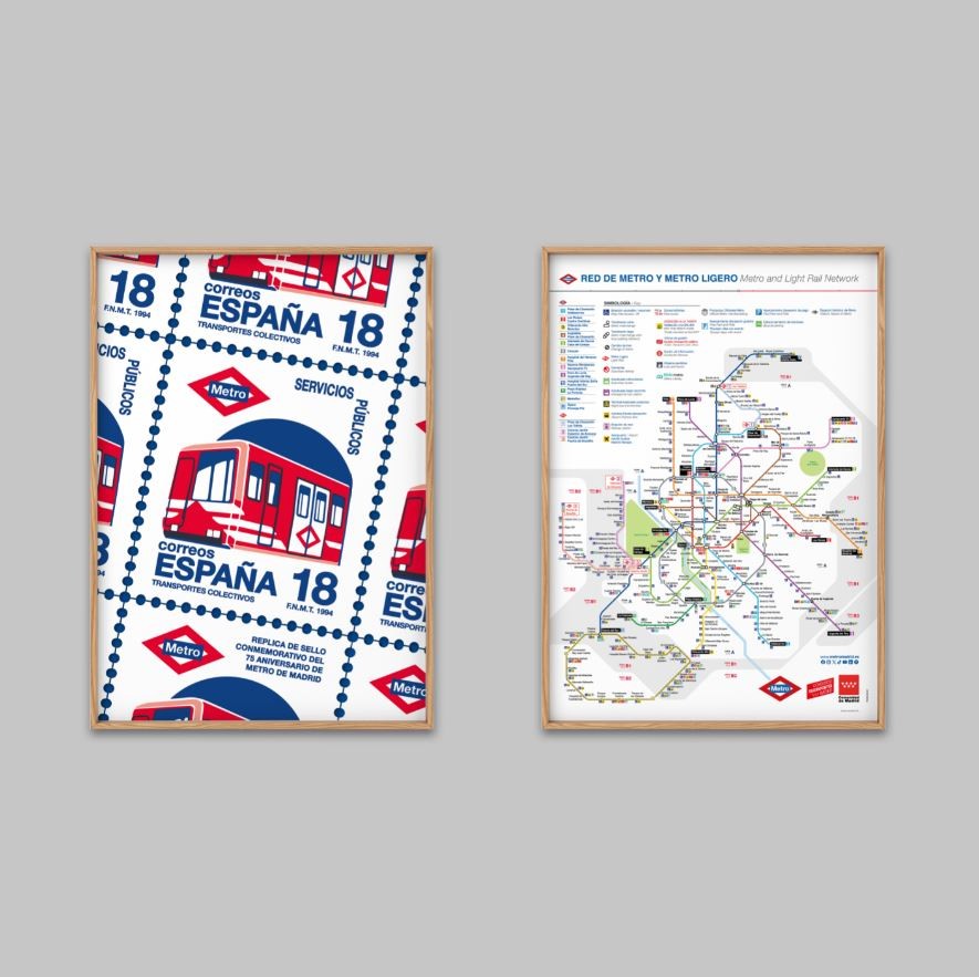 Pósteres enmarcados del Metro de Madrid, uno con sello con vagón y otro con mapa de la red de metro.