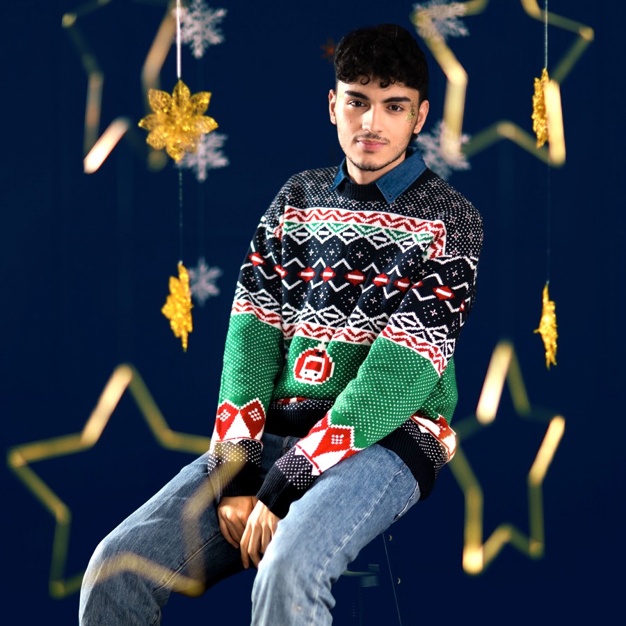 Jersey navideño bolas y trenes