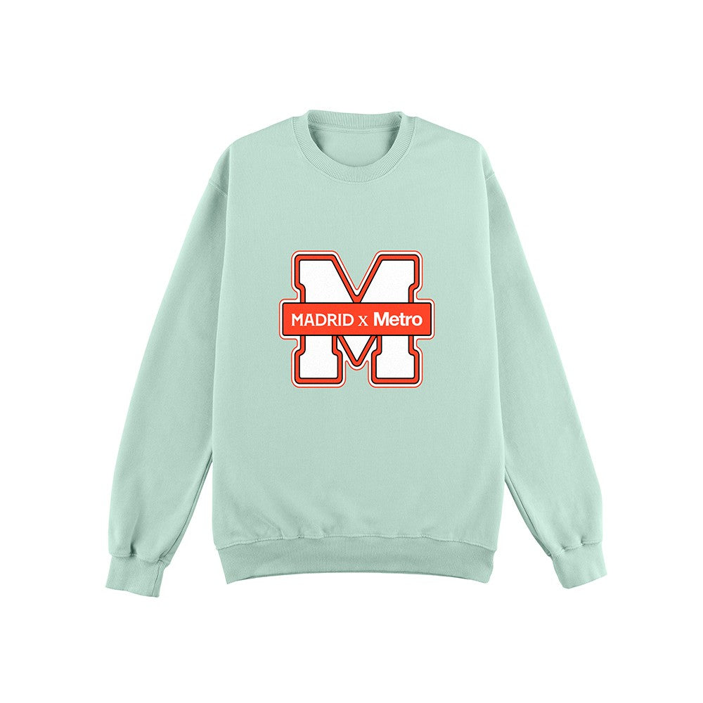 Sudadera verde agua con logo M y texto Madrid x Metro en el centro