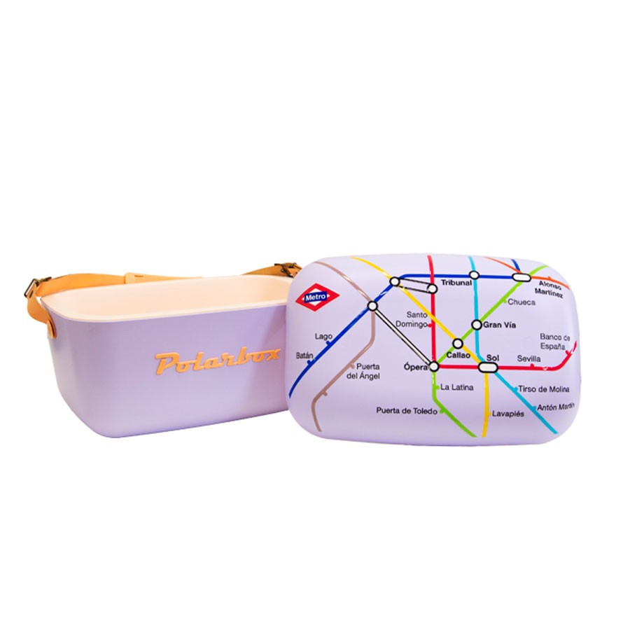 Nevera portátil Polarbox lila con mapa del Metro de Madrid y correa color beige