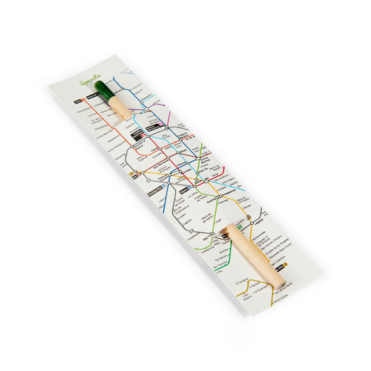Mapa del metro de la Ciudad de México con lápiz ecológico sobre fondo blanco