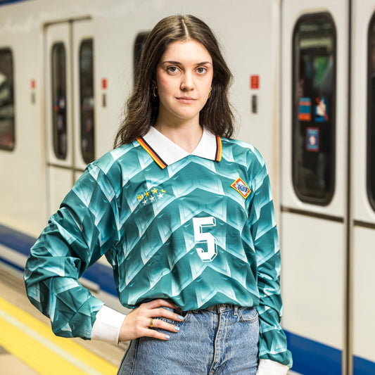 "Metro FC" Retro T-shirt Line 5