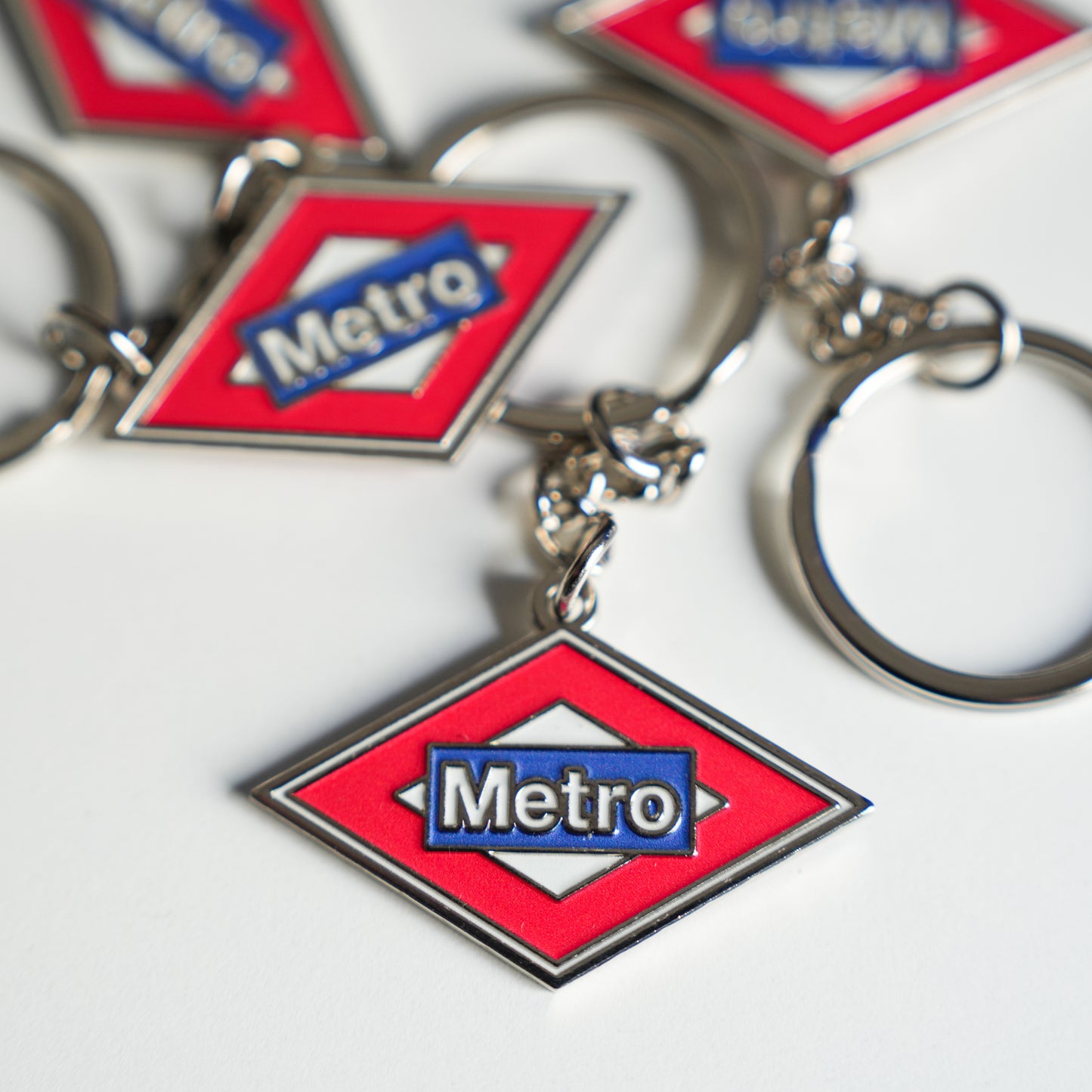 Metal Madrid Metro Logo keychain