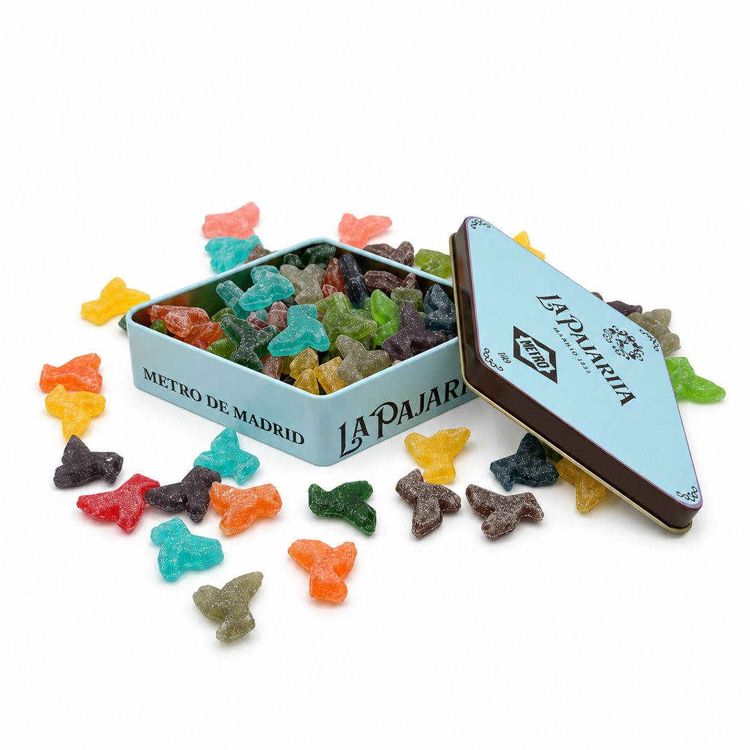 Box of Parajita candies Metro x La Pajarita