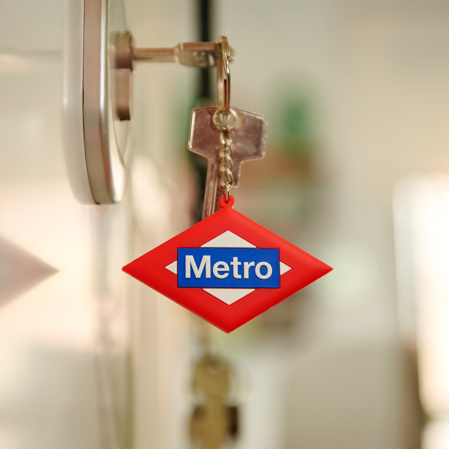 Llavero logo Metro