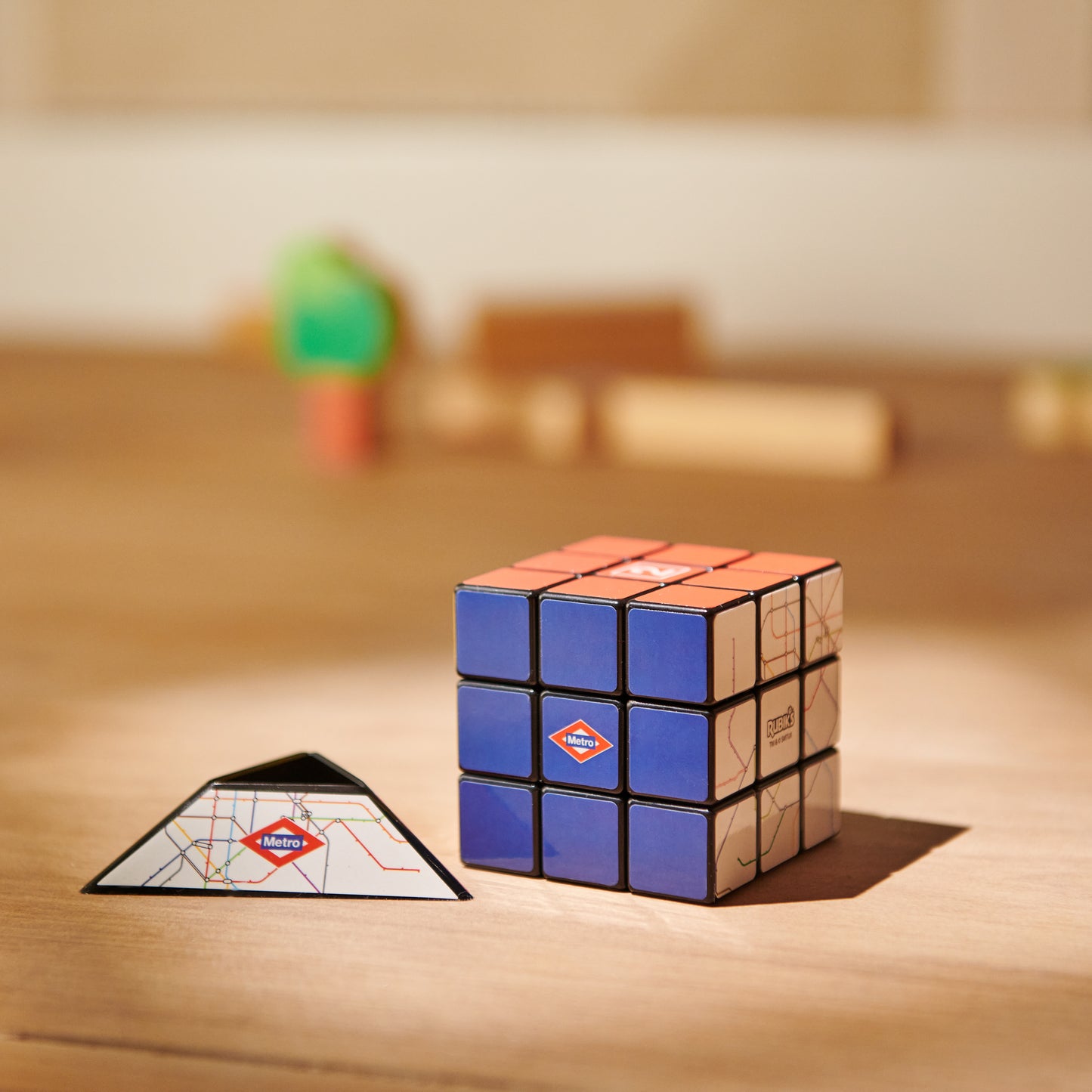 Cubo de Rubik oficial Metro de Madrid